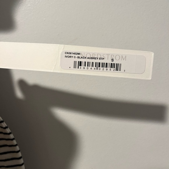 Caslon Black and White Striped Short Sleeve Top - NWT - size small - Picture 3 of 3